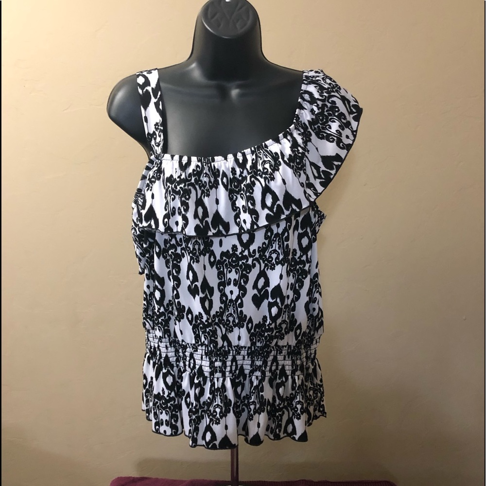 Alyx ladies top